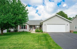 211 CARSON, POPLAR GROVE, IL 61065