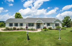 8900 Silver Spring Road, Gratiot, WI 53541