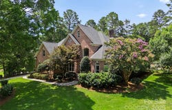 18600 River Falls Drive, Davidson, NC 28036