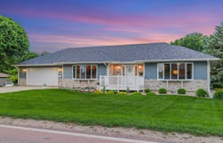 201 2nd Ave, Chester, SD 57016