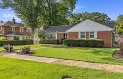 903 E 4th St, Tuscumbia, AL 35674