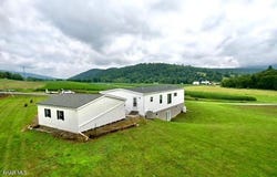 200 Narrow Ln, Bedford, PA 15522