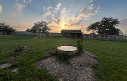 1118 Chimney Valley Rd, Blanco, TX 78606