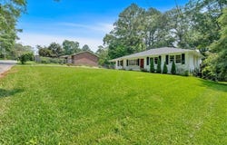 612 OAKCREST Drive, Rockmart, GA 30153