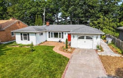 2323 PALISADES Drive, APPLETON, WI 54915