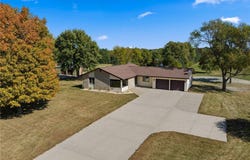 14096 Highland Drive, Woodville Twp, MN 56093