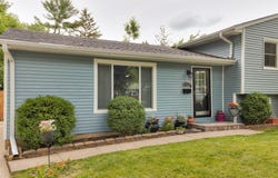 7721 Dellwood Drive, Urbandale, IA 50322
