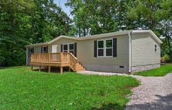 665 Camp Belle Air Rd, Sparta, TN 38583