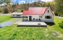 2827 Max Creek Road, Hiwassee, VA 24347