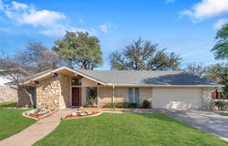 224 Plainview Drive, Hurst, TX 76054