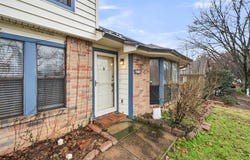 5208 Oak Gate Court, Arlington, TX 76016