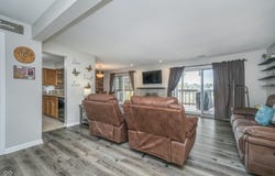 8140 Shorewalk Drive, Indianapolis, IN 46236