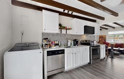 407 DALLAS Street NE, Albuquerque, NM 87108