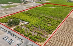 2801 American Avenue E, Fresno, CA 93725