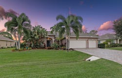 5828 NW Windy Pines Lane, Port Saint Lucie, FL 34986