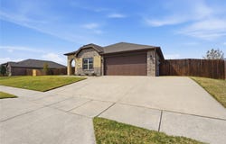 543 Johnson Drive, Lavon, TX 75166