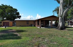 2096 HUNTER ROAD, OKEECHOBEE, FL 34974