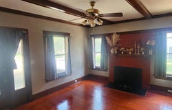 2075 S 5TH Street, Springfield, IL 62703
