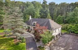 10 Loriann Rd, Warren Twp., NJ 07059-5411