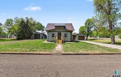 23301 448th Ave, Madison, SD 57042