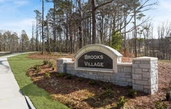 1612 Oakbrook Pond Place, Dacula, GA 30019