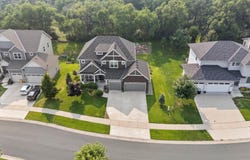 4313 Parkview Circle, Anoka, MN 55303