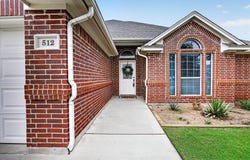 512 Westgate Drive, Aledo, TX 76008