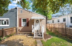 28 E REED AVENUE, ALEXANDRIA, VA 22305