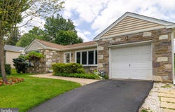 738 HILLCREST AVENUE, GLENSIDE, PA 19038