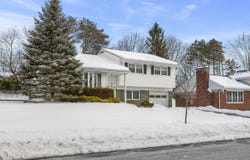 27 Davis Avenue, Albany, NY 12203
