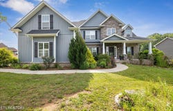 108 Sweetberry St, Oak Ridge, TN 37830