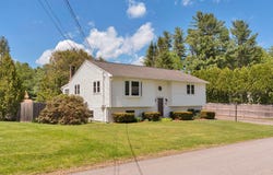 16 Leland Street, Lewiston, ME 04240