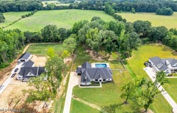 8285 Hidden Hollow Lane, Hernando, MS 38632