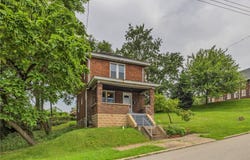 136 Arkansas Ave, Whitaker, PA 15120