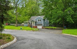 24 Glen Ave, Bernards Twp., NJ 07920-1611