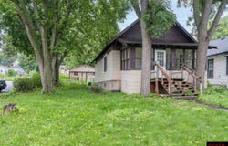 817 N 5th Street, Mankato, MN 56001