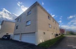 12586 Chardin Place, St Louis, MO 63128