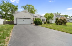 385 Mermaid Drive, Manahawkin, NJ 08050