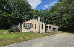 59 Farm View Lane, Paris, ME 04281