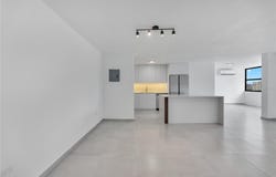 1246 Ave LUIS VIGOREAUX 1204, GUAYNABO, 00966