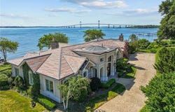 5 Decatur Avenue, Jamestown, RI 02835