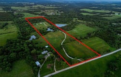 2640 union Road, Lawrence, KS 66044