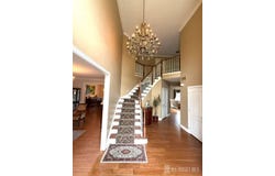 20 Carnegie Street, Monroe, NJ 08831