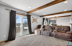 46633 278th St, Lennox, SD 57039