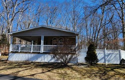 43 Evergreen Park, Clinton, CT 06413