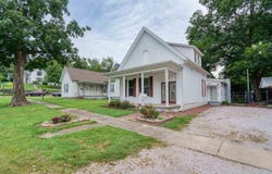 211 N Lincoln Avenue, Rockport, IN 47635
