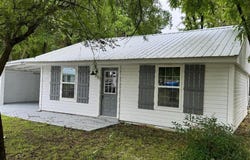 507 4th Street SE, Springhill, LA 71075