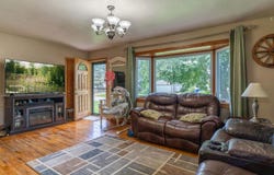 1313 Black Hawk Road, Waterloo, IA 50701