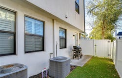 3215 W DE LEON STREET, TAMPA, FL 33609