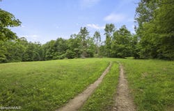 312 County Rd, New Marlborough, MA 01230